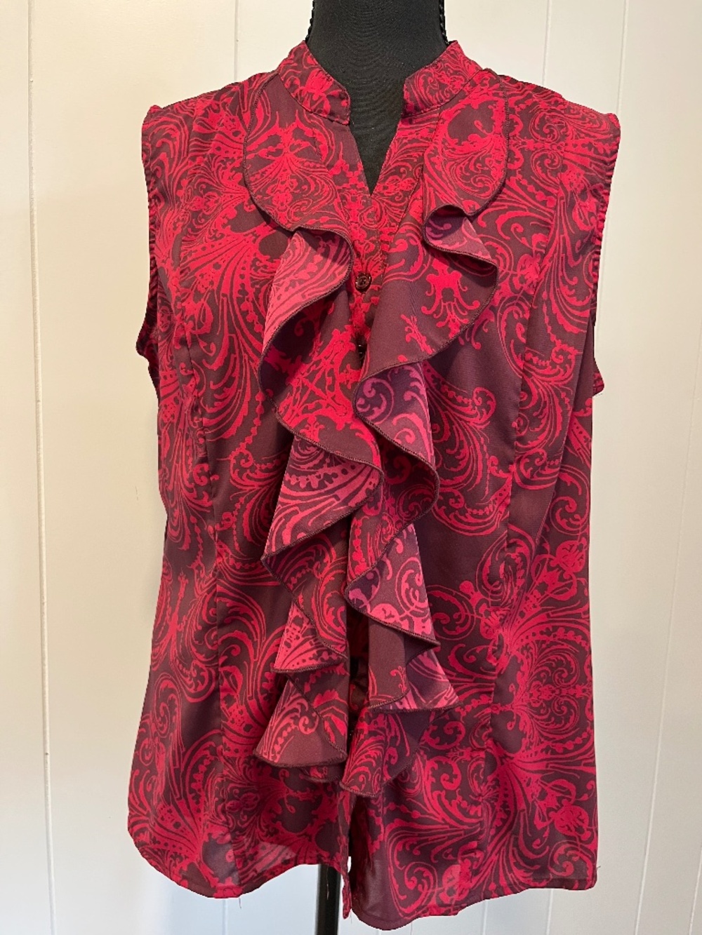 Covington sz L Paisley Ruffle Front Sleeveless Blouse Boho Work Career Wardrobe